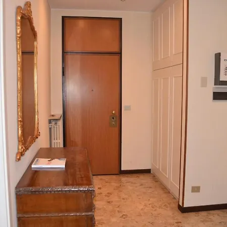 Under Historical Upper Town And Close To The Center ! Apartman Bergamo