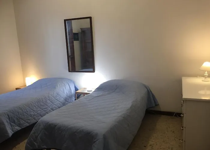 Under Historical Upper Town And Close To The Center ! Apartment