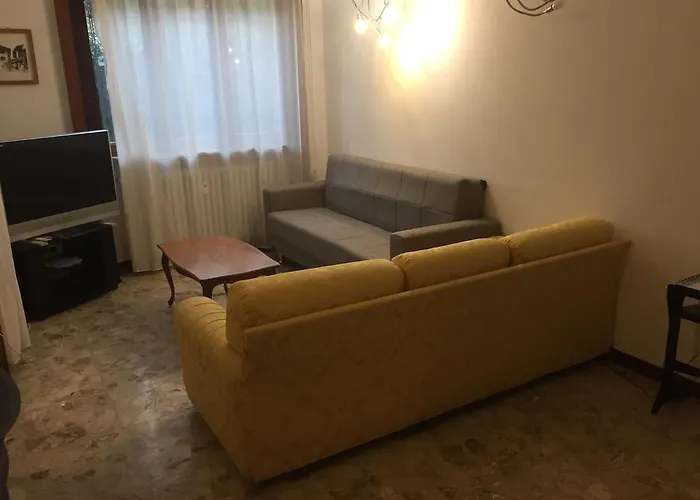 Under Historical Upper Town And Close To The Center ! Bergamo