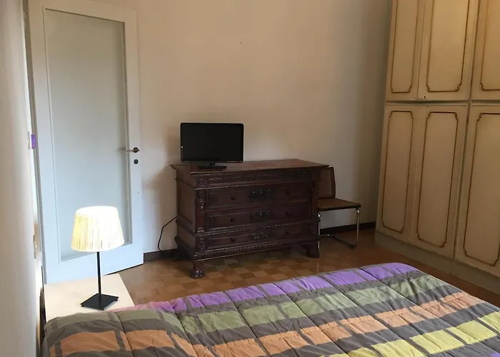 Under Historical Upper Town And Close To The Center ! *