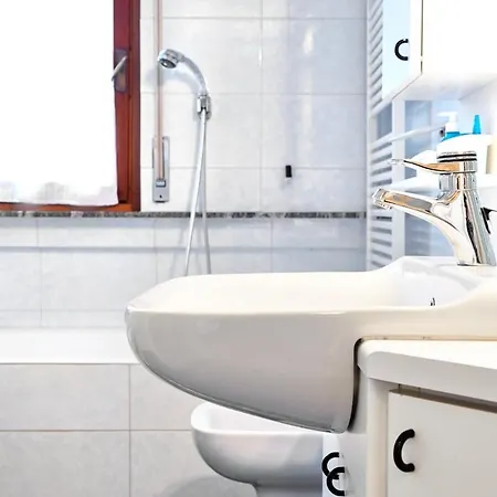 Under Historical Upper Town And Close To The Center ! * Μπέργκαμο