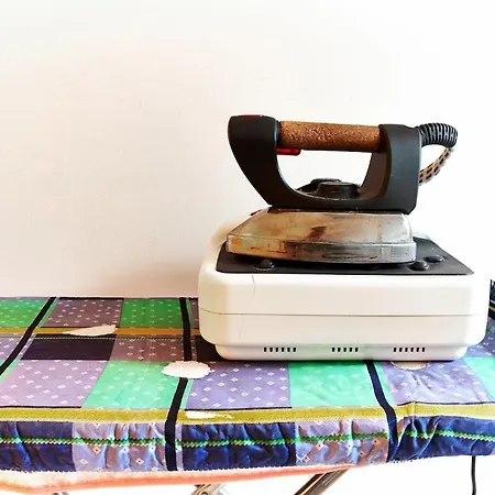 Under Historical Upper Town And Close To The Center ! Διαμέρισμα