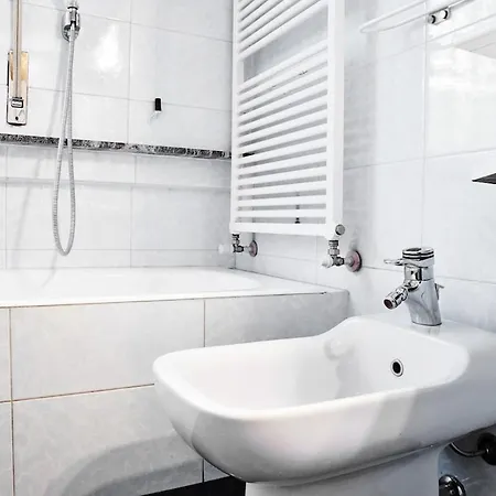 Διαμέρισμα Under Historical Upper Town And Close To The Center ! *