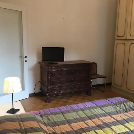 Under Historical Upper Town And Close To The Center ! *